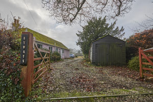 Front Entrance- click for photo gallery